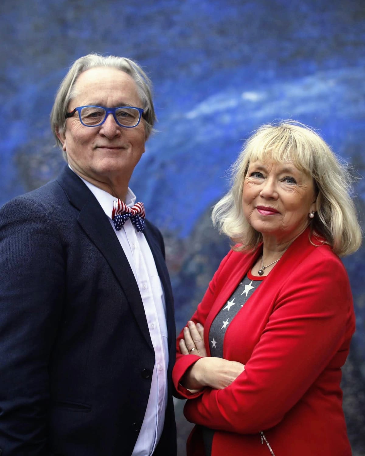 Joar Hoel Larsen sammen med Eva Bratholm.